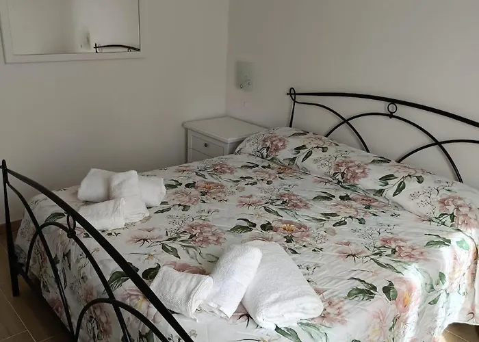 לינה וארוחת בוקר L'amico *